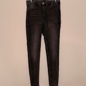 Grey skinny jeans